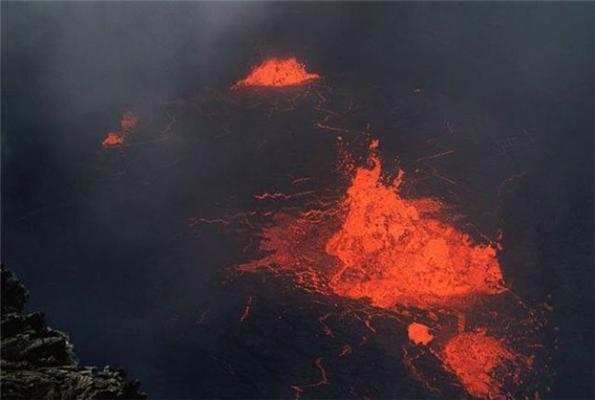 Килауэа - вулкан, который извергается 27 лет