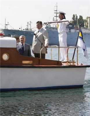 Янукович на урочистостях з нагоди Дня флоту України