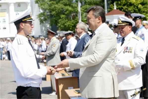Янукович на урочистостях з нагоди Дня флоту України