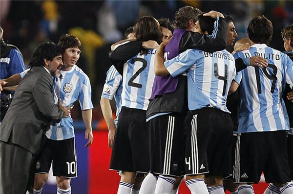 Одним з головних фаворитів ЧС 2010 була збірна Аргентини
