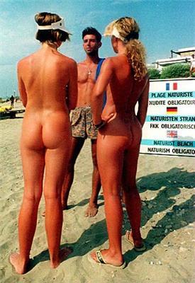 В Италии из-за жары отдыхающие становятся нудистами. ФОТО
