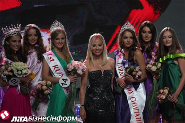 Як обирали першу красуню України. ФОТО