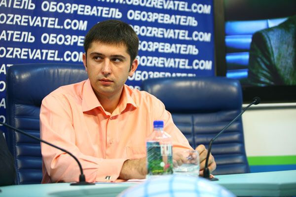 Украинцев волнуют тарифы и мусор, а не местные выборы