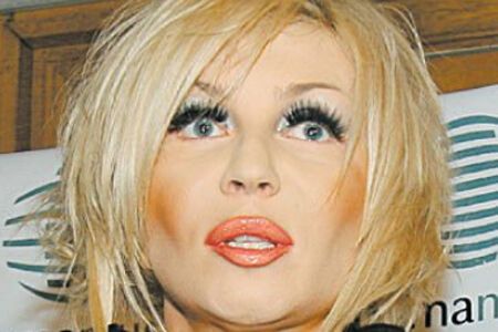 Зачем "делают" носы звезды Украины и России?