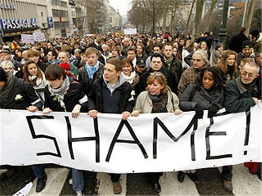Тисячі бельгійців вимагають покласти край кризі власті.ФОТО