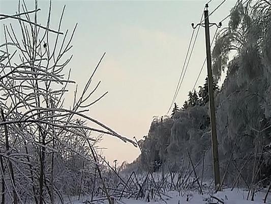 Вся центральна Росія сидить без світла