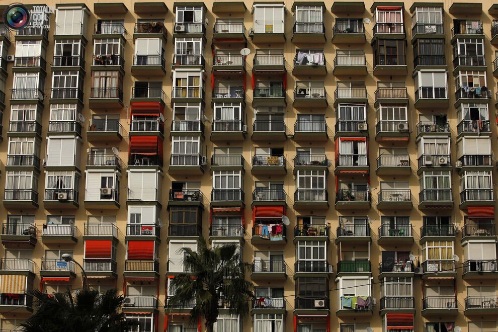 Перенаселена планета людей