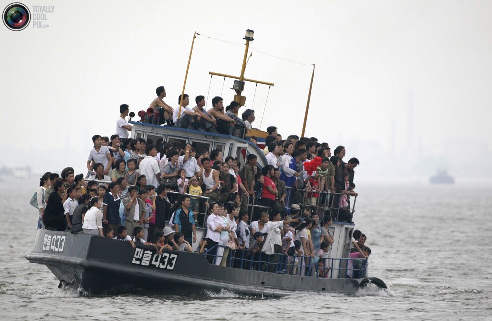 Перенаселена планета людей