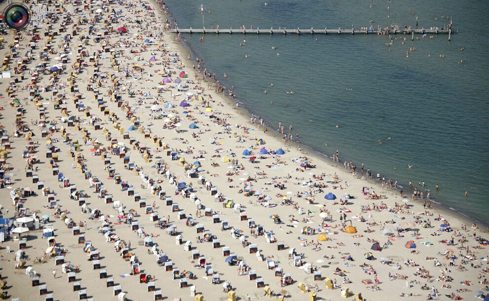 Перенаселена планета людей