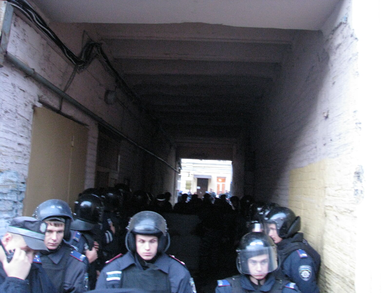 Вирок Тимошенко: бійки під судом і незадоволені нардепи