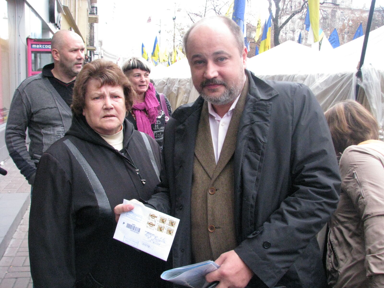 Вирок Тимошенко: бійки під судом і незадоволені нардепи