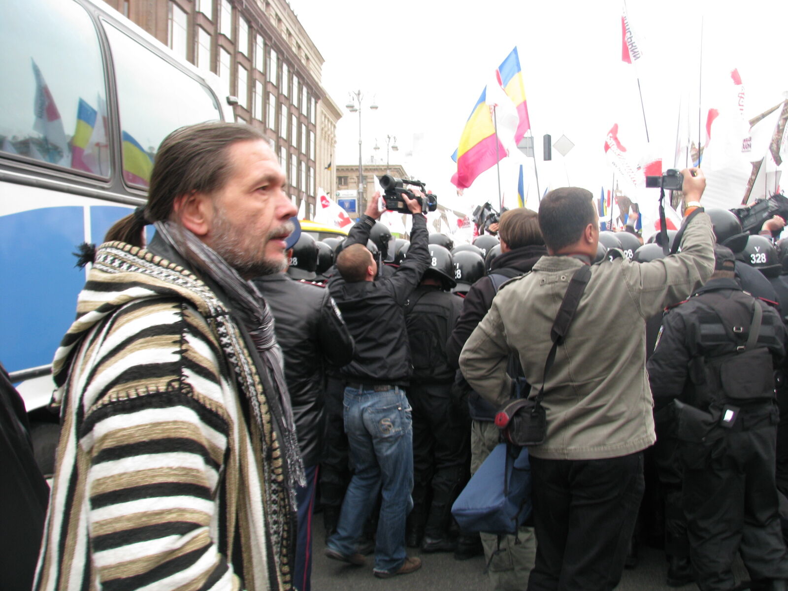 Вирок Тимошенко: бійки під судом і незадоволені нардепи