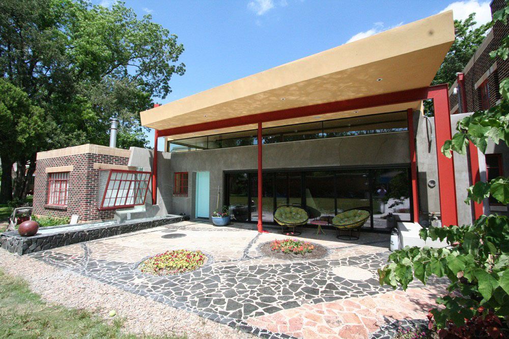 Дивовижний будинок фронтмена рок-групи