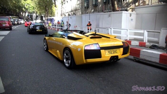 Лондон захватили суперкары. Видео 