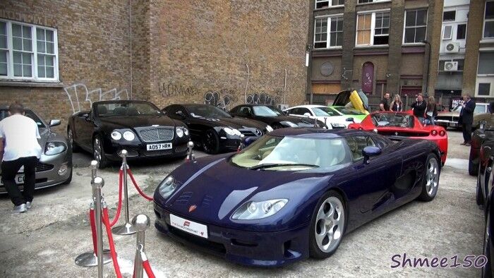 Лондон захватили суперкары. Видео 