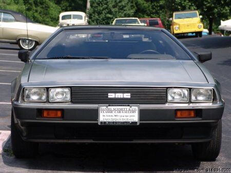 DeLorean из фильма «Назад в будущее» возродят. Фото