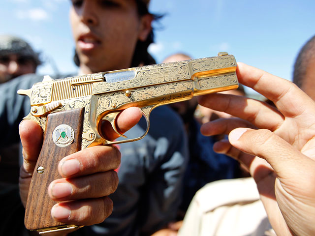 18-річний лівієць заявив, що він убив Муаммара Каддафі. Фото