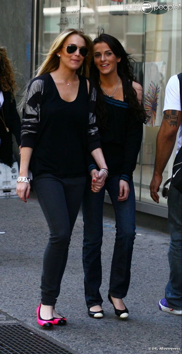 Суд над Лохан отразился на сестре