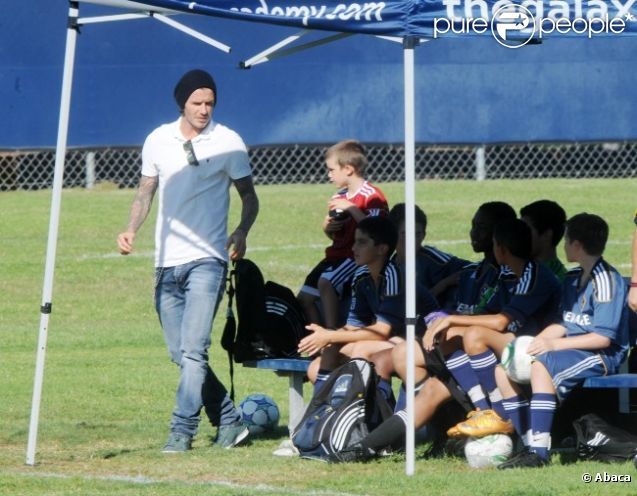 Бекхэм следит за матчем сына