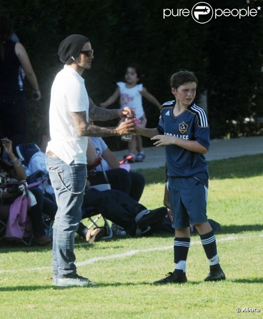 Бекхэм следит за матчем сына