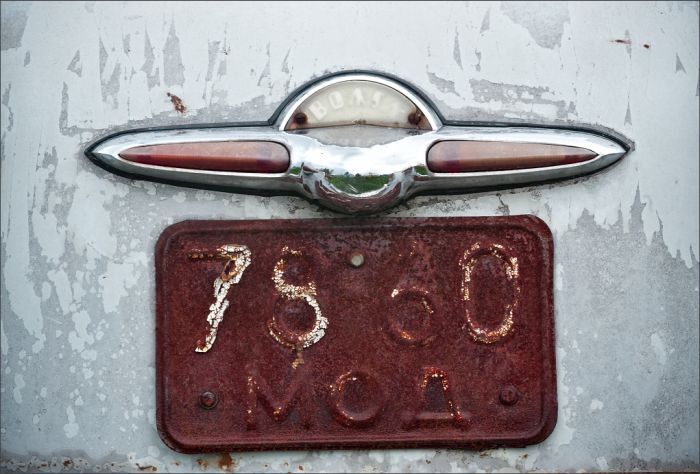 Автомузей гибнет под открытым небом. Фото 