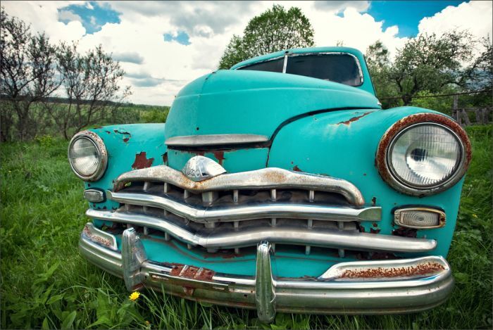 Автомузей гибнет под открытым небом. Фото 