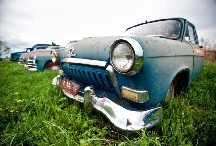 Автомузей гибнет под открытым небом. Фото 