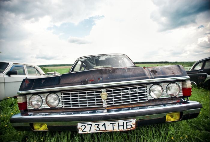 Автомузей гибнет под открытым небом. Фото 