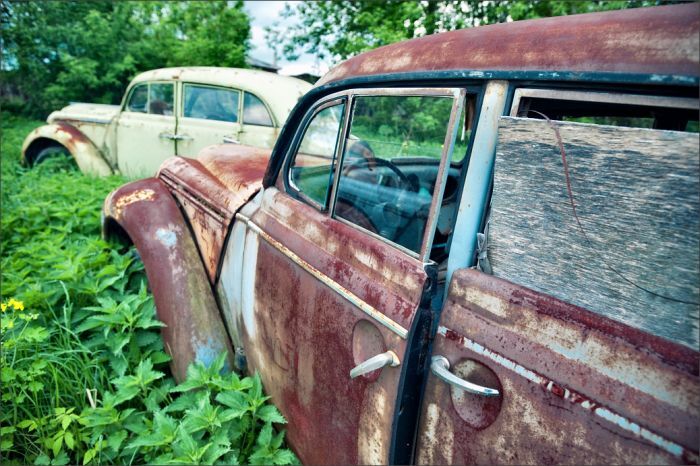 Автомузей гибнет под открытым небом. Фото 