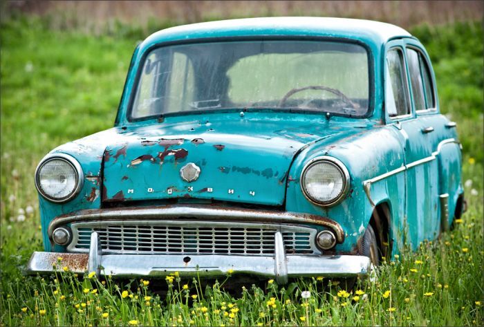 Автомузей гибнет под открытым небом. Фото 