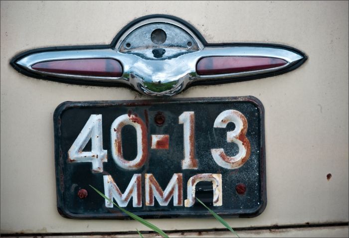 Автомузей гибнет под открытым небом. Фото 