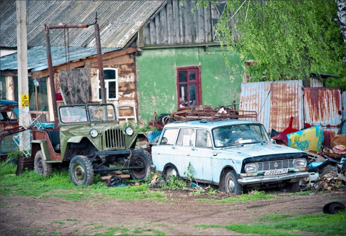 Автомузей гибнет под открытым небом. Фото 