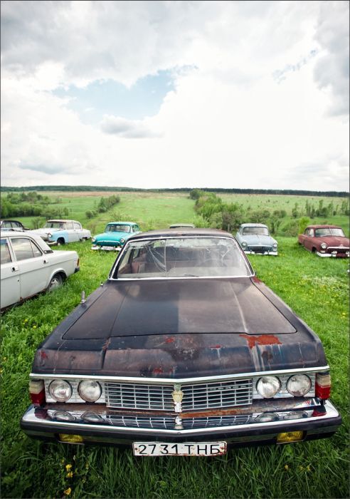 Автомузей гибнет под открытым небом. Фото 