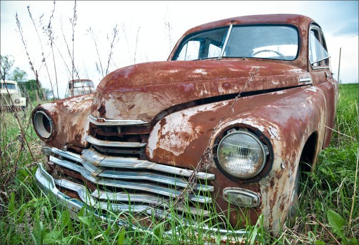 Автомузей гибнет под открытым небом. Фото 
