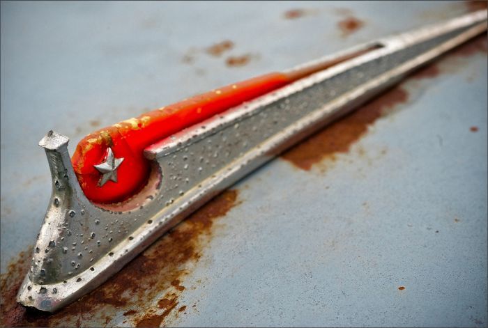 Автомузей гибнет под открытым небом. Фото 