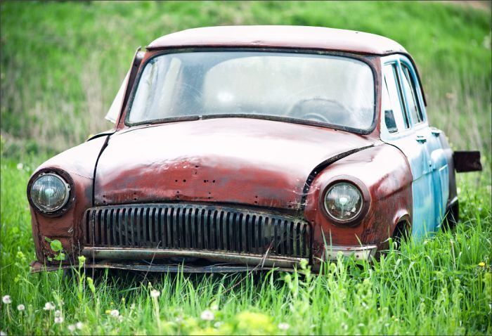 Автомузей гибнет под открытым небом. Фото 