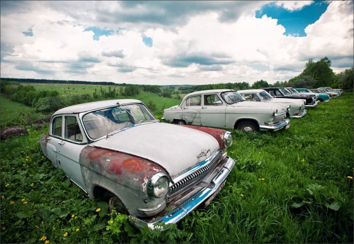 Автомузей гибнет под открытым небом. Фото 