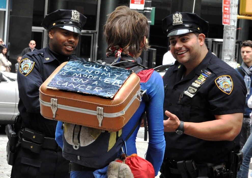 Акція "Захопи Уолл-стріт" триває