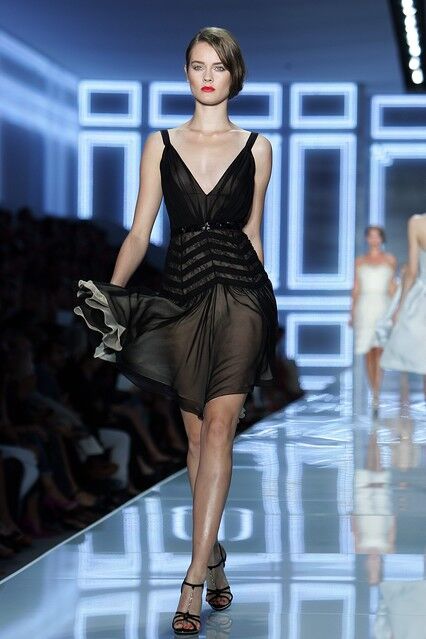 Неделя моды в Париже: весна-лето 2012 от Christian Dior. Фото