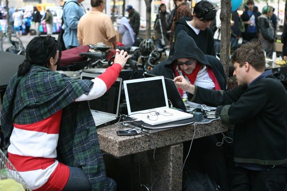 Акція "Захопи Уолл-стріт" триває