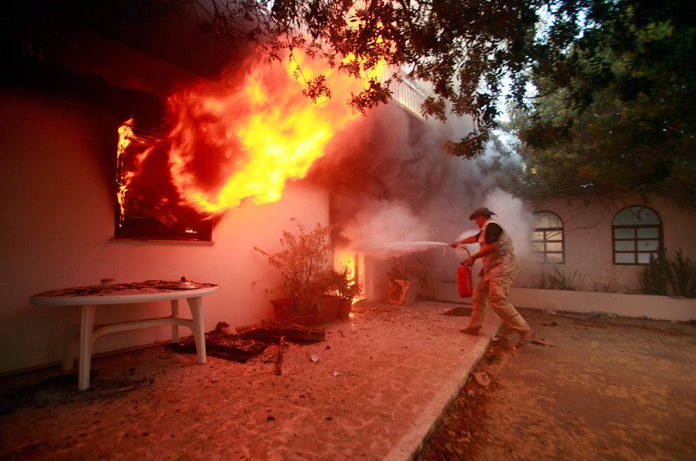 Повстанці в Лівії атакують останні осередки опору сил Каддафі