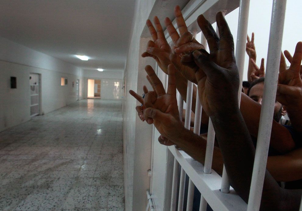 Повстанці в Лівії атакують останні осередки опору сил Каддафі