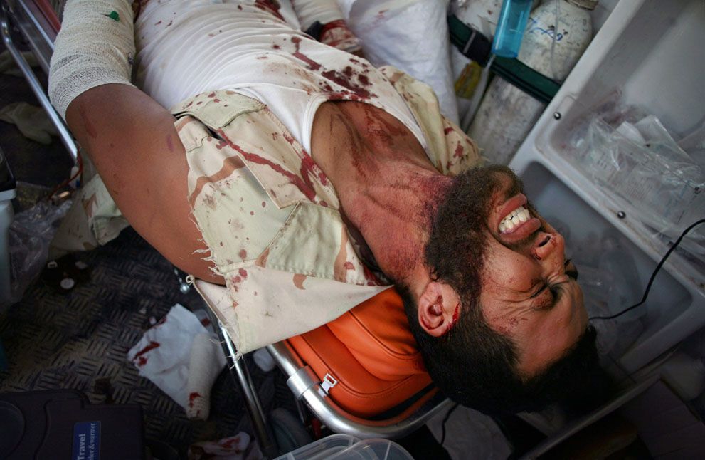 Повстанці в Лівії атакують останні осередки опору сил Каддафі