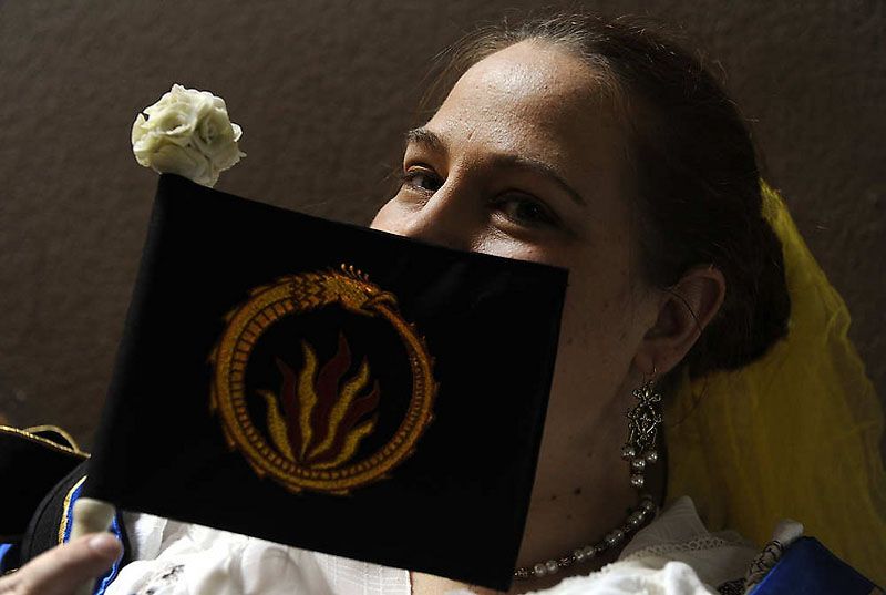 Американка пошила костюм італійської куртизанки 16 століття