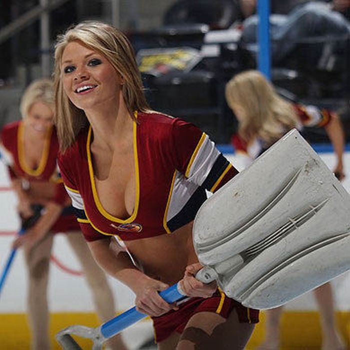 Обворожительные девушки с хоккейных полей. Фото