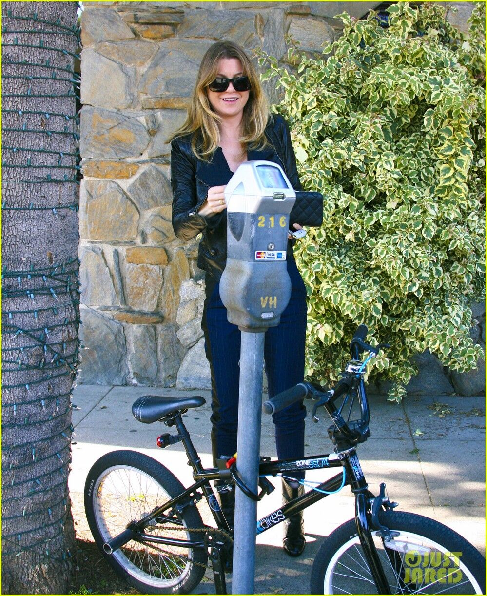 Помпео умело припарковалась