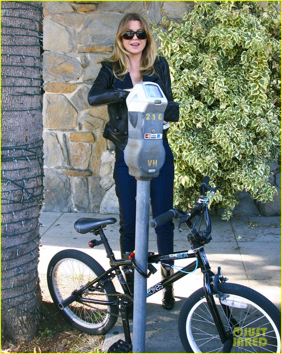 Помпео умело припарковалась