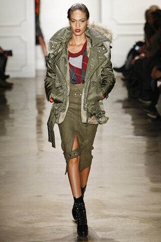 Тренд сезона – юбка-карандаш. Фото