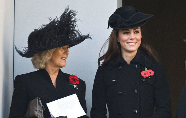 Королевская семья чтит память погибших