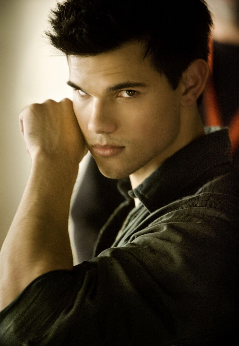 Сумерки. Сага. Рассвет: Часть 1